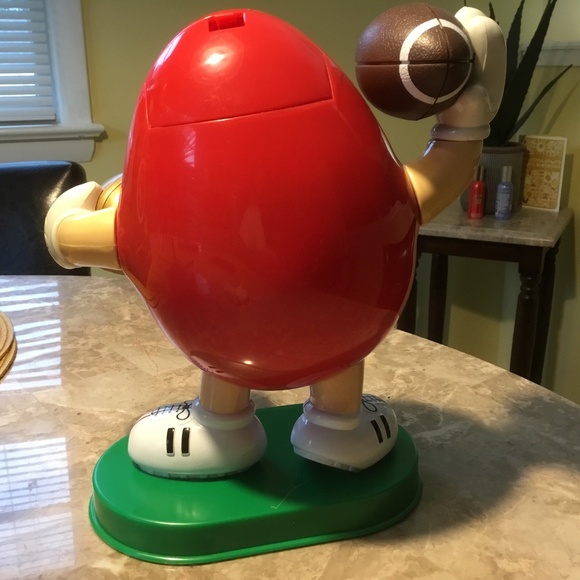 Vintage M&M Sport Candy Dispenser Limited Edition Football - Picture 8 of 16